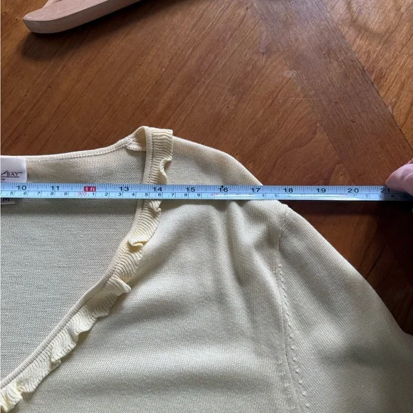 Vintage Silk cotton blend yellow ruffled cardigan - Picture 8 of 9